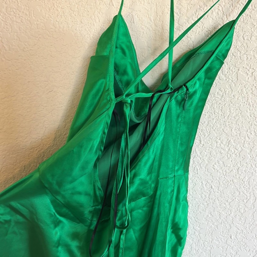 Amanda Uprichard Jasalina 100% silk midi Dress in Jungle green - Picture 11 of 12